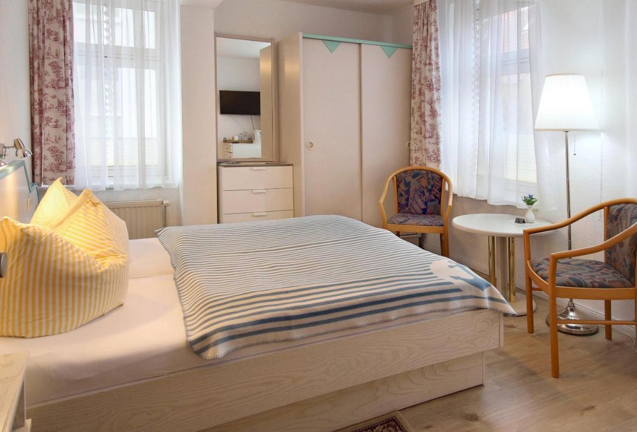 Ferienzimmer In Der Villa Ostseelilie ساسنيتز المظهر الخارجي الصورة